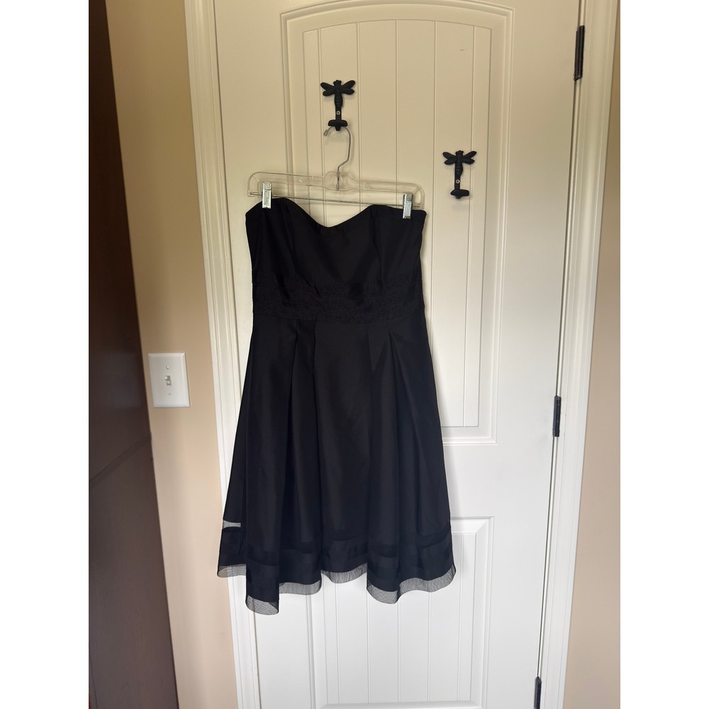 White House Black Market Black Strapless Cocktail Dress Tulle Hem Size 8
